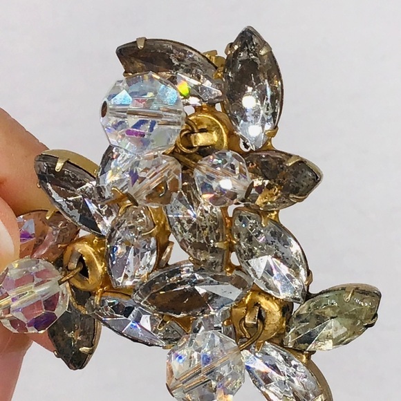 VINTAGE Brooch AB Clear Faceted Glass Rhinestones Triangle Shape Pin Beads - Picture 2 of 8